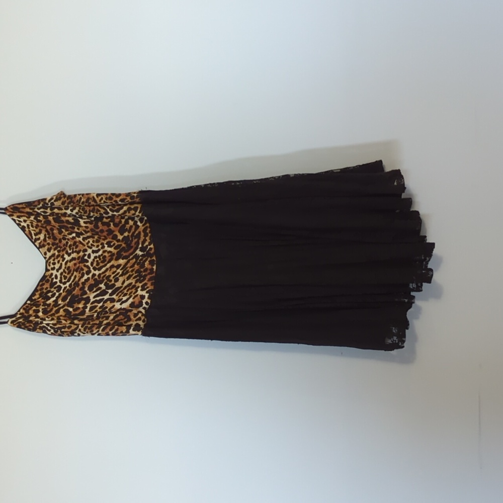 PLUS SIZE Black and Leopard Print Lace Dress